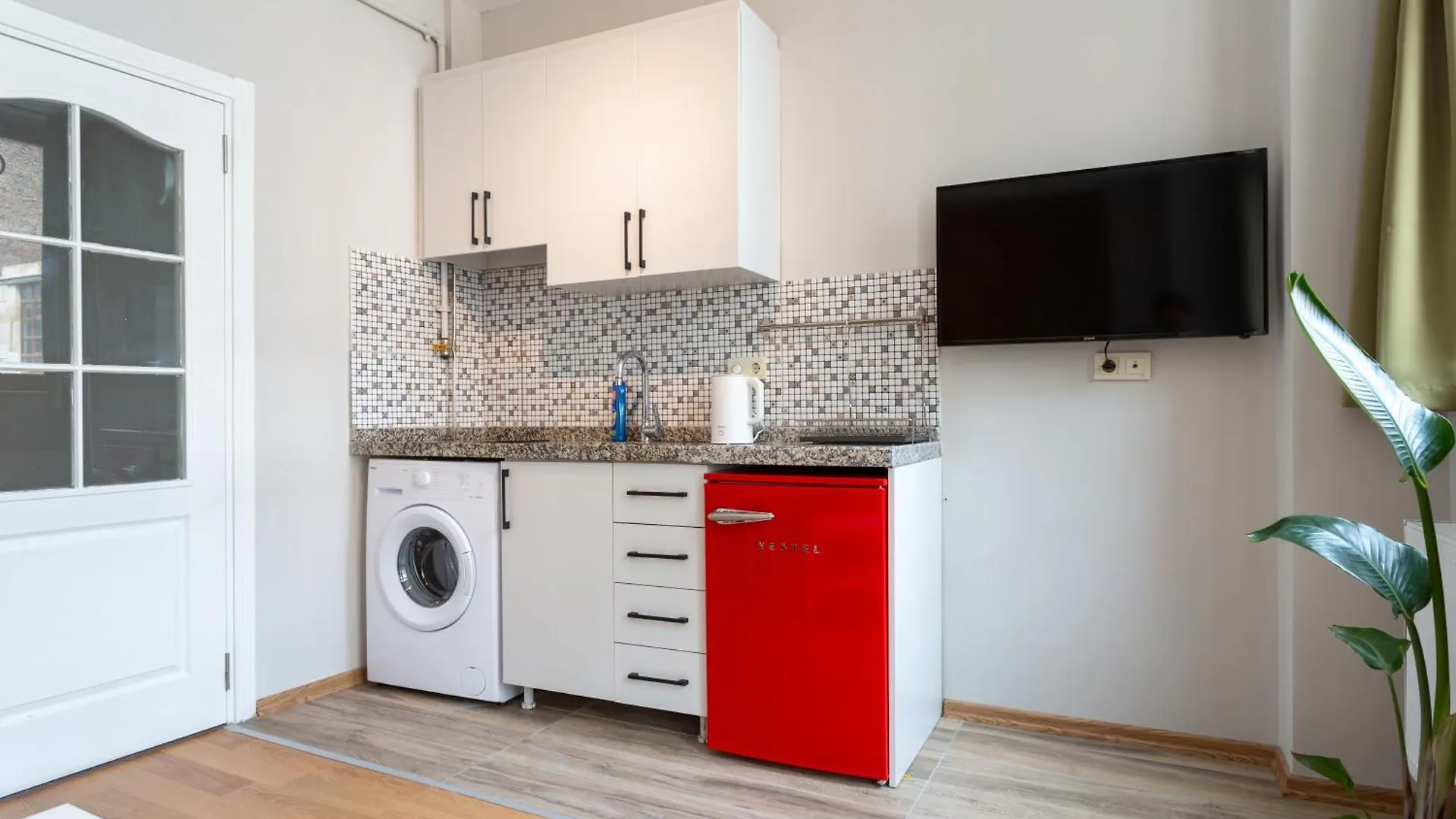 Lovely And Snug Flat, Just Steps From Istiklal Street Provincia di Provincia di Istanbul Appartamento
